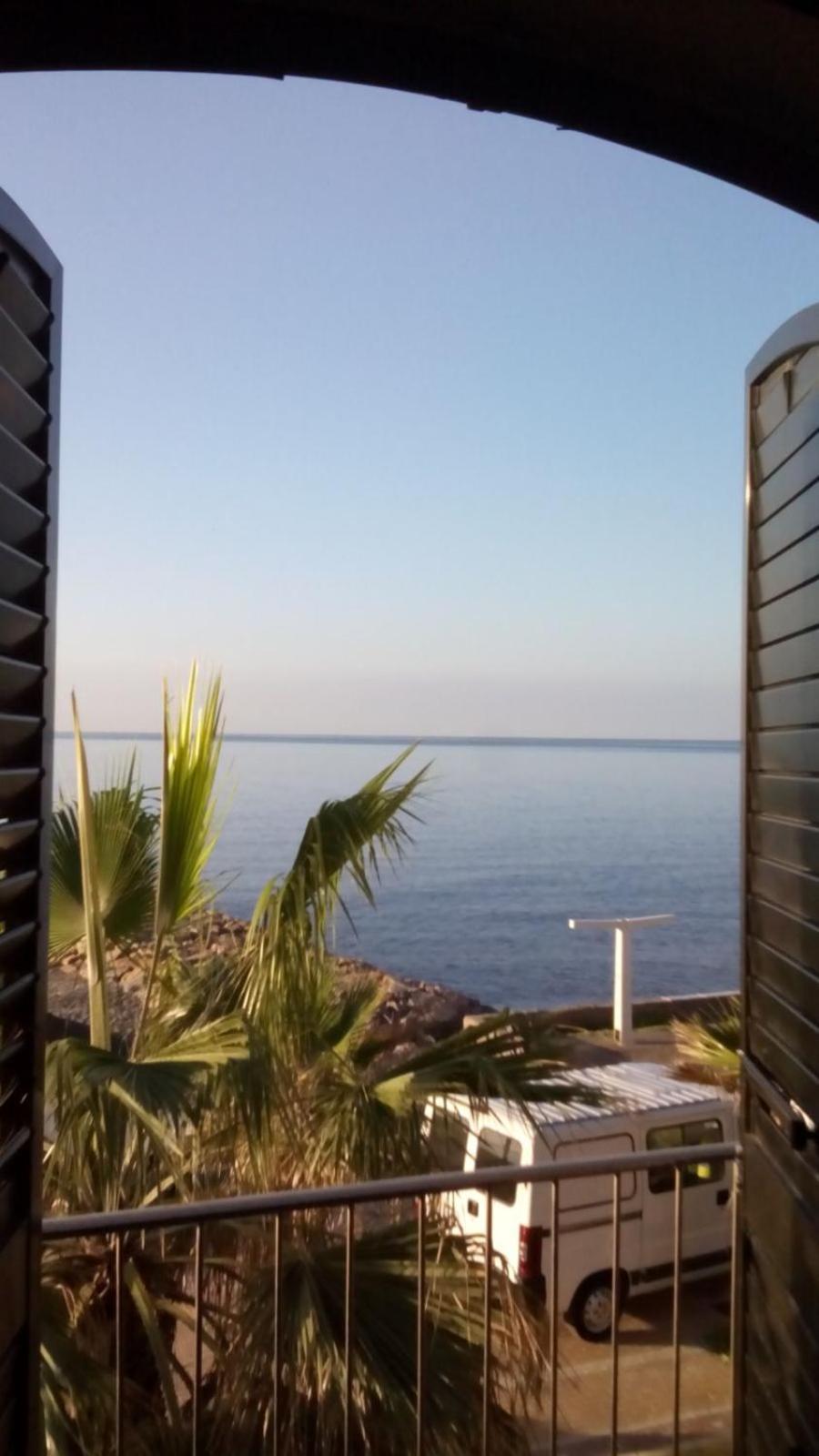 Villa Casa De Sueno En La Playa Adra Esterno foto