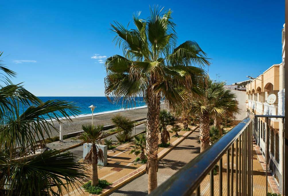 Villa Casa De Sueno En La Playa Adra Esterno foto